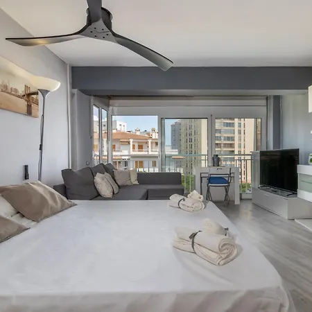 Apartamento Loft A Un Paso De La Playa Y Vistas Al Mar *